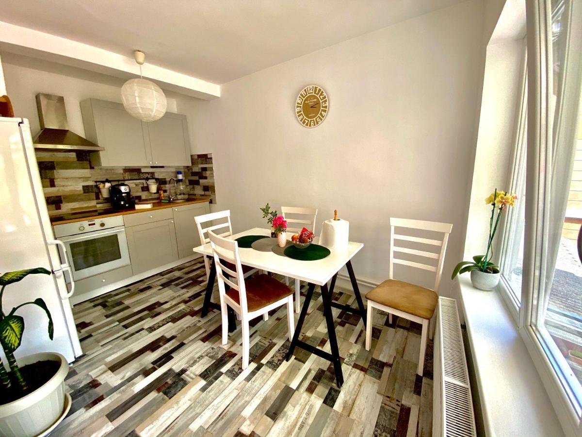 Vinyl'S Place Braszów Zewnętrze zdjęcie